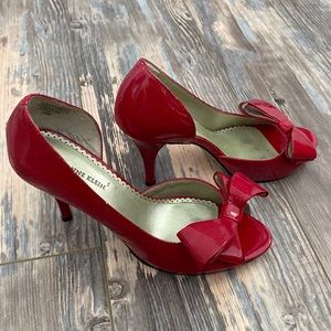Classic Red Dress pumps